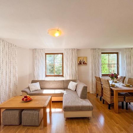 Slnecny 2-Izbovy Apartman Pod Lesom, Dolny Smokovec Високе-Татри Экстерьер фото