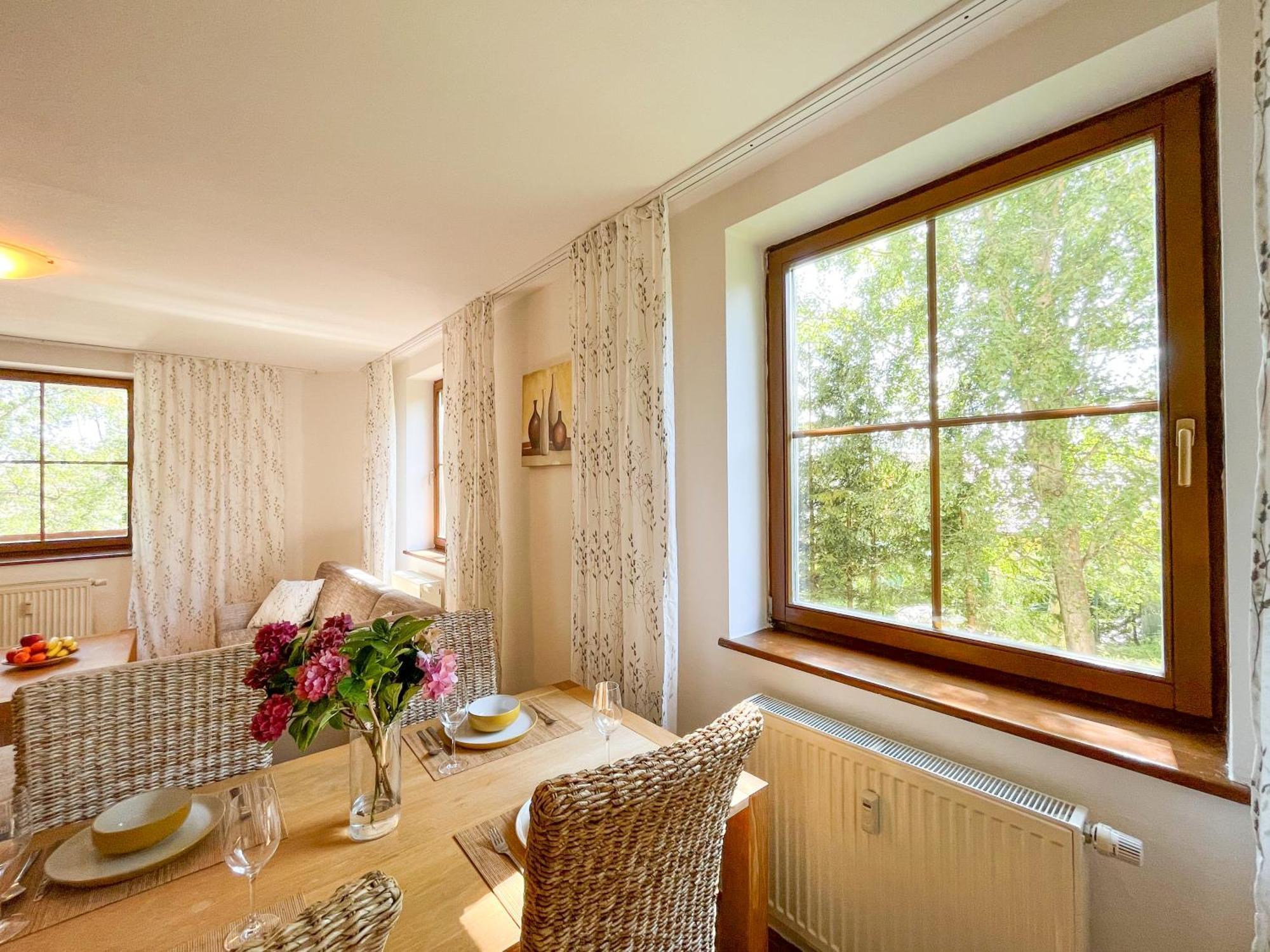 Slnecny 2-Izbovy Apartman Pod Lesom, Dolny Smokovec Високе-Татри Экстерьер фото
